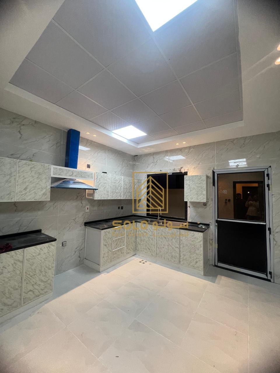 VILLA FOR SALE